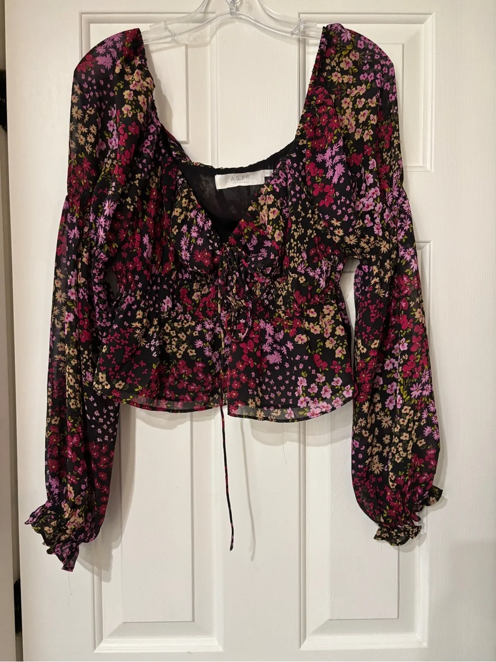 ASTR Black Floral Ruched Peplum Top - Size Large